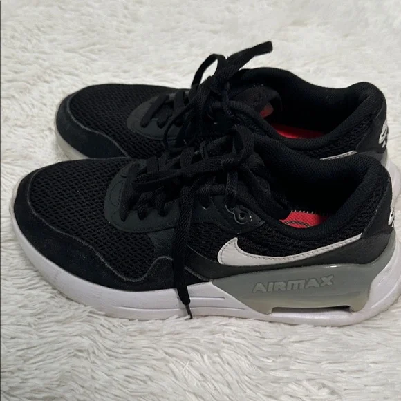 Nike Black Athletic Sneakers with White Soles - Picture 5 of 8